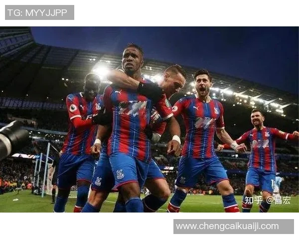 曼联与巴黎首回合交锋比分揭晓精彩瞬间回顾与分析 曼联与巴黎首回合交锋比分揭晓精彩瞬间回顾与分析